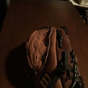Brand new glove